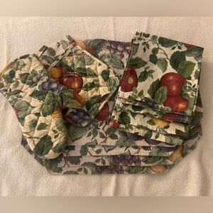 Place Mats, Napkins & Pot Holder Set